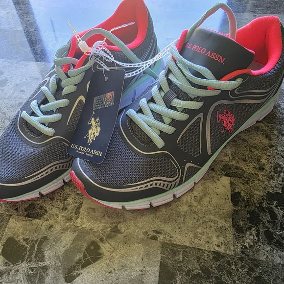 U.S. Polo Assn. Pink and Gray Sneakers for Style and Comfort - Picture 3 of 5